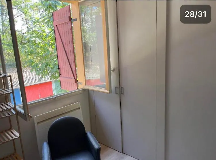 Pavillon De 1 A 4 Personnes Chez L Habitant Parfait Pour Une Famille Bagneux  Homestay