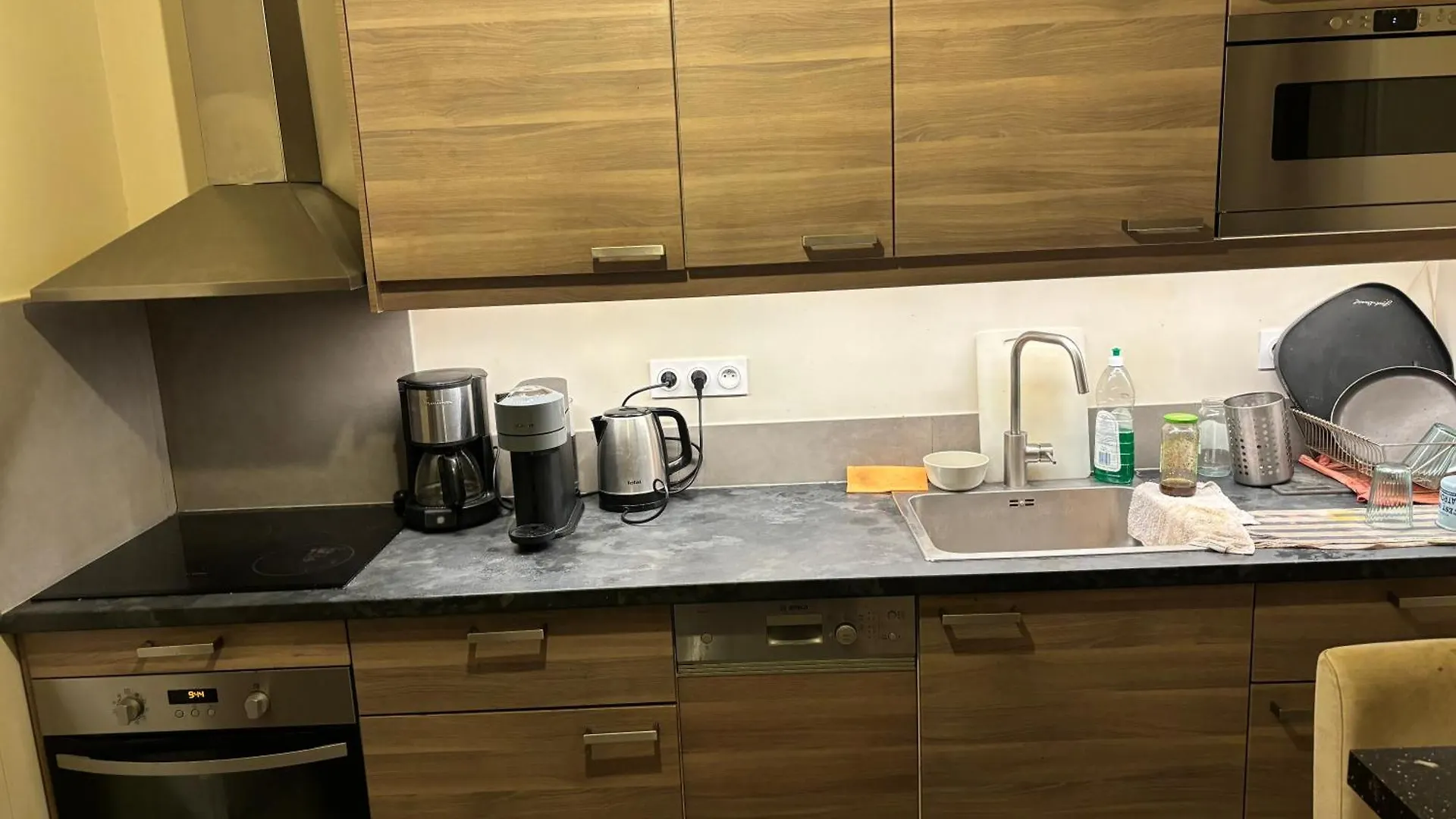 Pavillon De 1 A 4 Personnes Chez L Habitant Parfait Pour Une Famille Bagneux