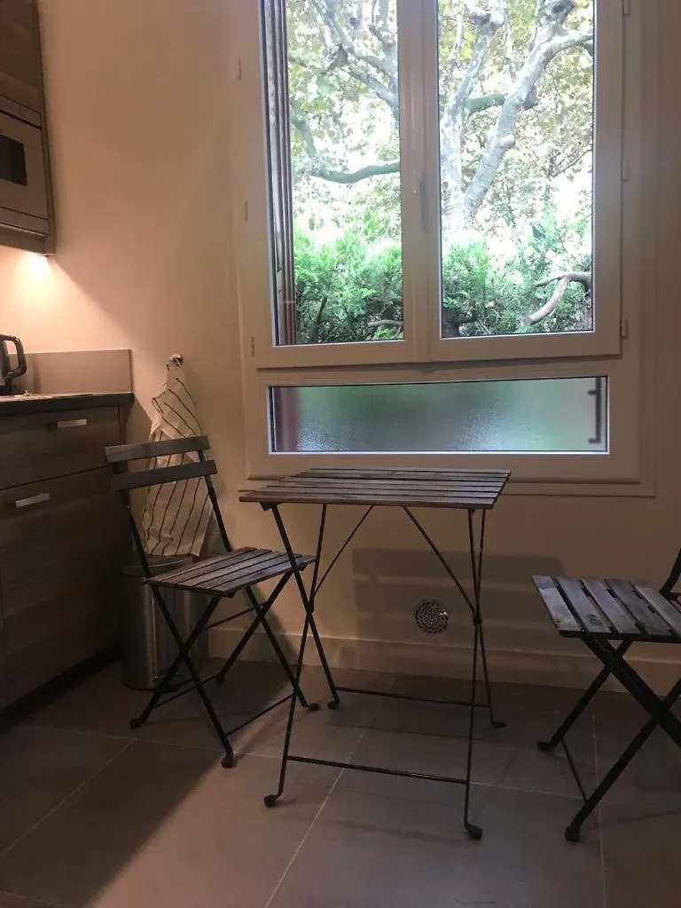 Pavillon De 1 A 4 Personnes Chez L Habitant Parfait Pour Une Famille Bagneux  Bagneux (Hauts-de-Seine)