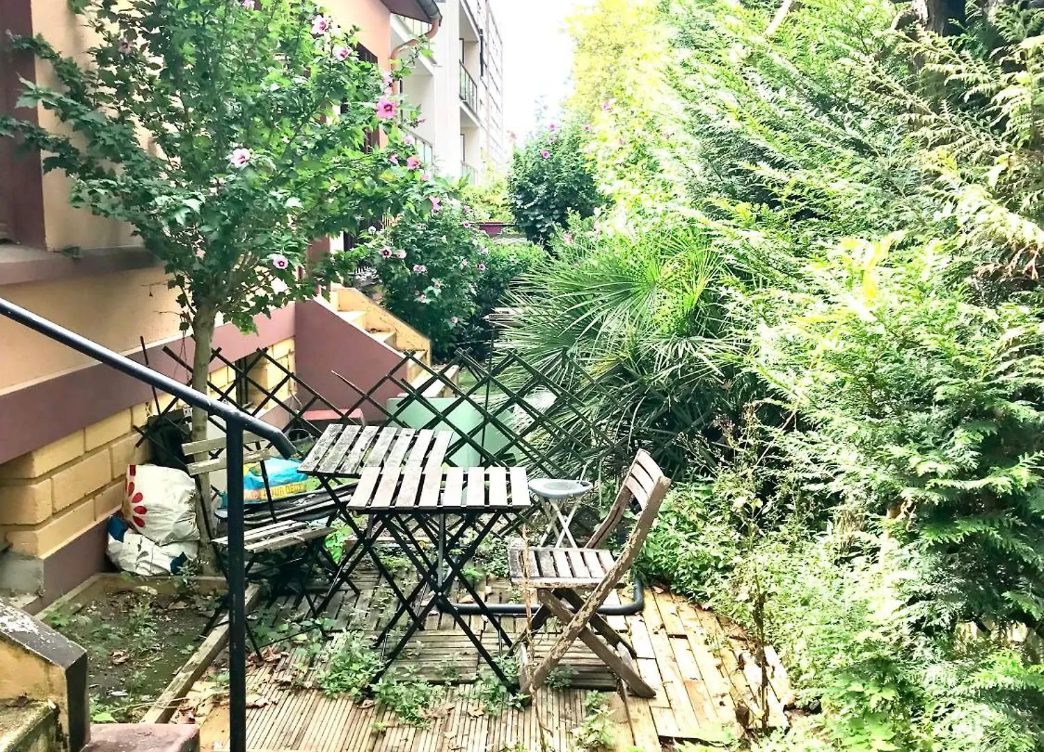 Pavillon De 1 A 4 Personnes Chez L Habitant Parfait Pour Une Famille Bagneux